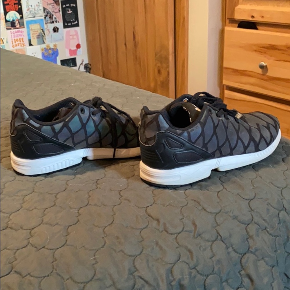 Reflective Adidas - Picture 4 of 5